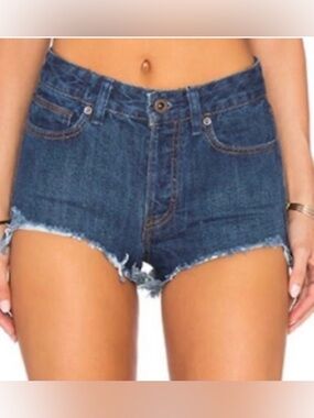 Free People Logan Denim Cutoff Shorts in Rinse Blue Size 27